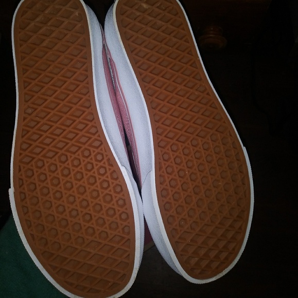 Vans - Picture 4 of 6